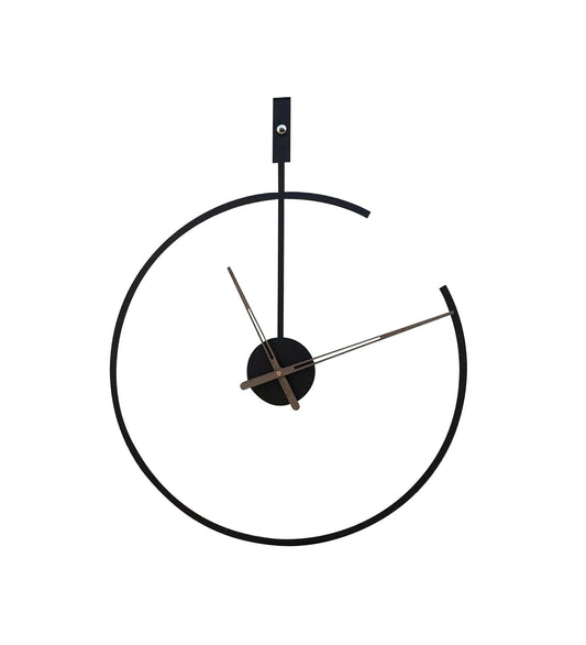 Zest Iron Black Frosted Wall Clock – Vintage Industrial Timepiece for Modern Interiors
