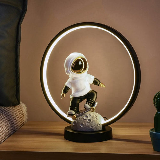 USB Astronaut Night Light – 3D Resin Space Man LED Table Lamp Home Decor (3pcs MOQ)