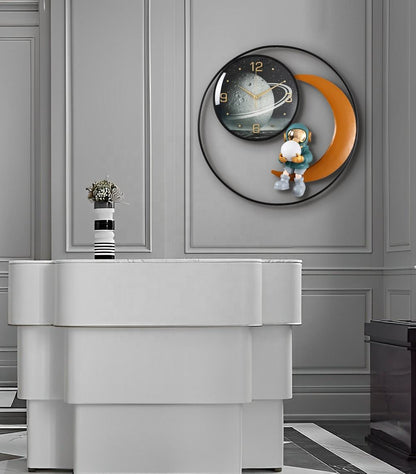 Modern 3D Spaceman Wall Clock – Creative Wall Art Hanging For Living Room Decor