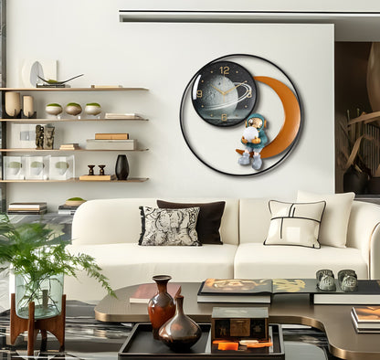 Modern 3D Spaceman Wall Clock – Creative Wall Art Hanging For Living Room Decor