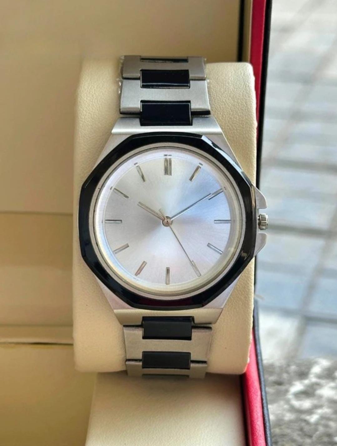 Premium Eddy Watch| Round Dial Men's Watch with Stainless Steel Strap Analog Watch By Zest - For Men ZM004